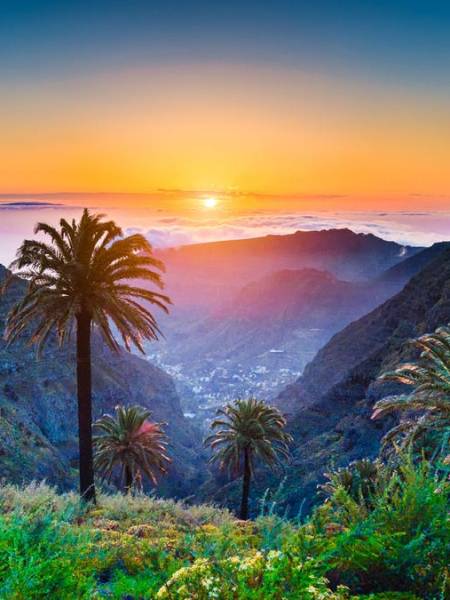 TRAVEL | Spain’s Canary Islands Are Offering To Pay For Any Expenses Incurred By Travelers Who Get The Coronavirus During A Visit&nbsp;There