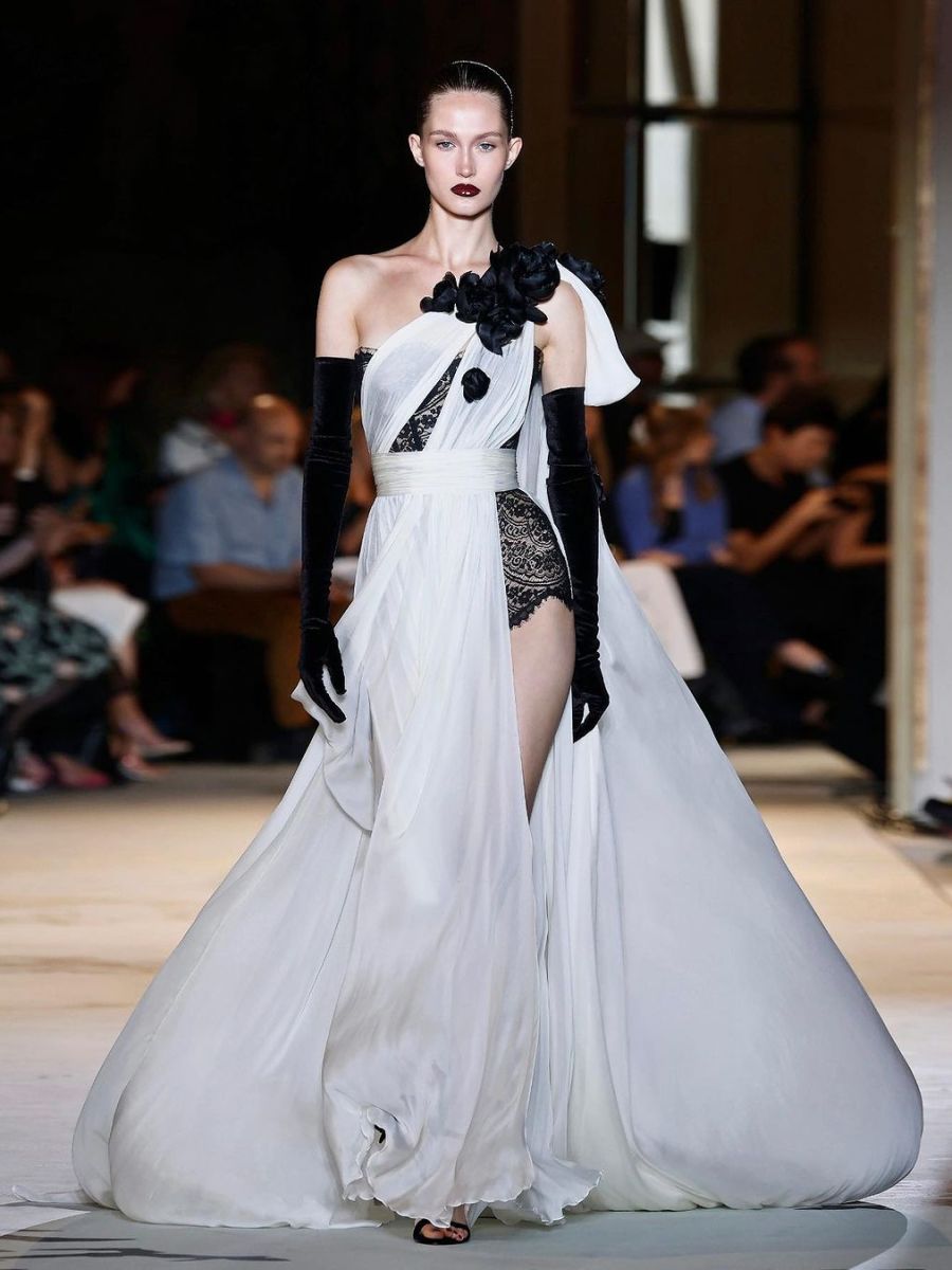 Fall 2023 Couture Trend:&nbsp;Florals