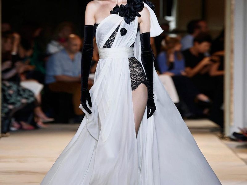 Fall 2023 Couture Trend:&nbsp;Florals