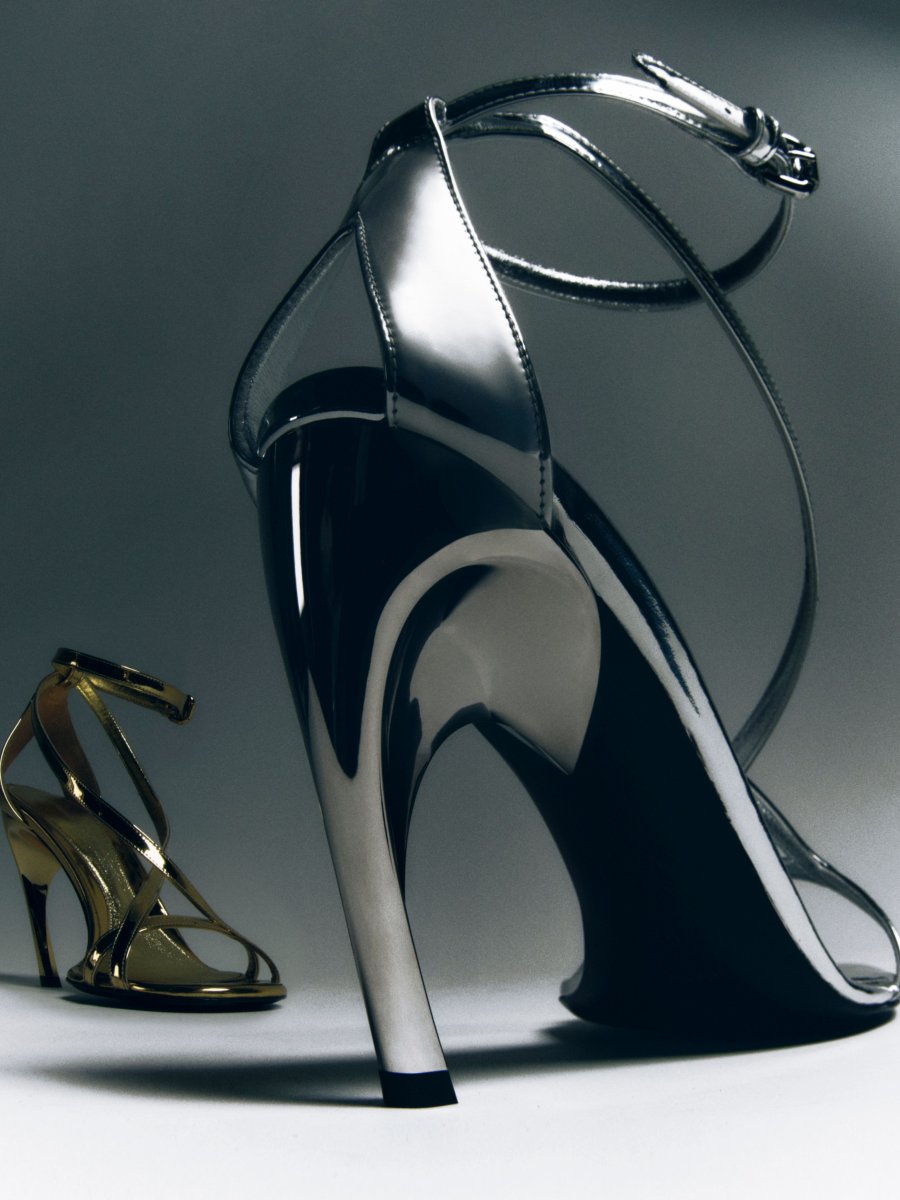 Elegance Redefined: The McQueen Armadillo Sandal Takes Center Stage in the Pre SS24&nbsp;Collection